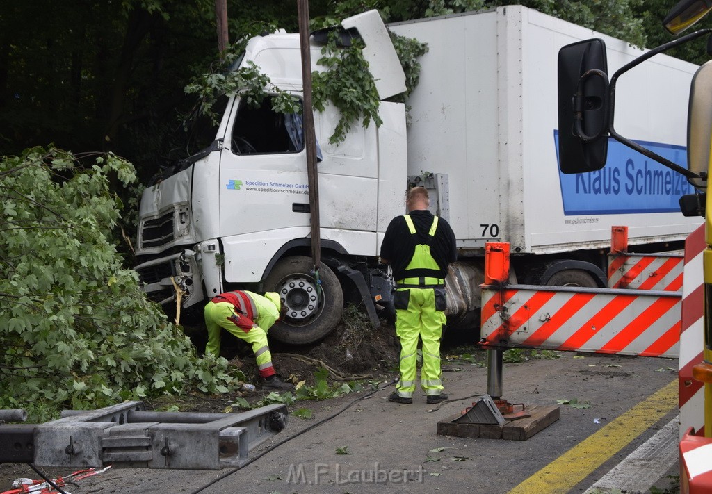 Schwerer VU A 3 Rich Oberhausen Hoehe AK Leverkusen P509.JPG - Miklos Laubert